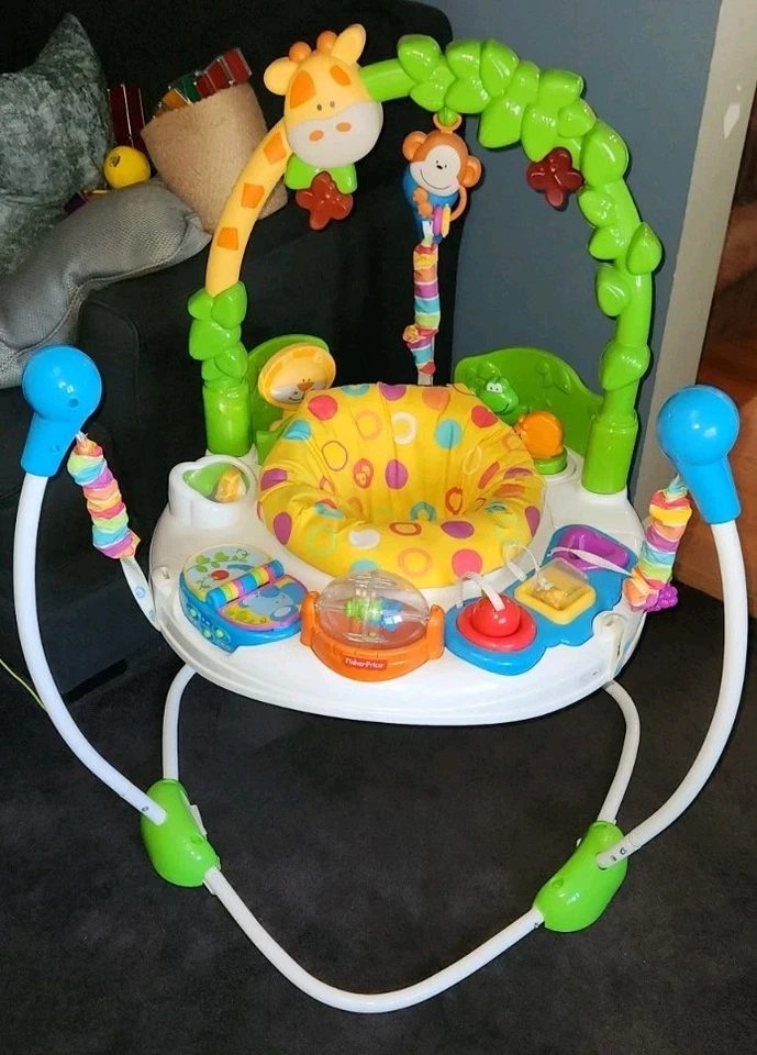Fisher-Price Jumperoo Centro de Actividades para Bebés, Lote 3 en 1 Sentarse, Pasear y Pasear León Foto 2 de 4