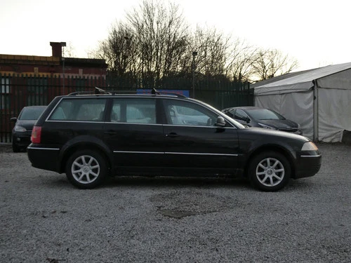 2005 Volkswagen Passat 1.9 Highline TDI 100 5dr **NEW IN PX + MOT SEPT 2026 + CA - Picture 1 of 5