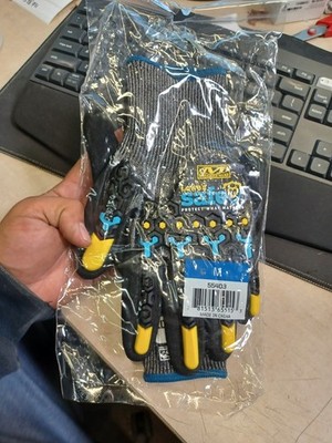 Medium Mechanic Wear Lowes Safe Gloves 55403