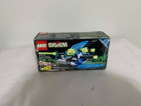 LEGO Insectoids: Cosmic Creeper (6837)/Bi Wing Blaster (6905)/Beta Buzzer (6817)