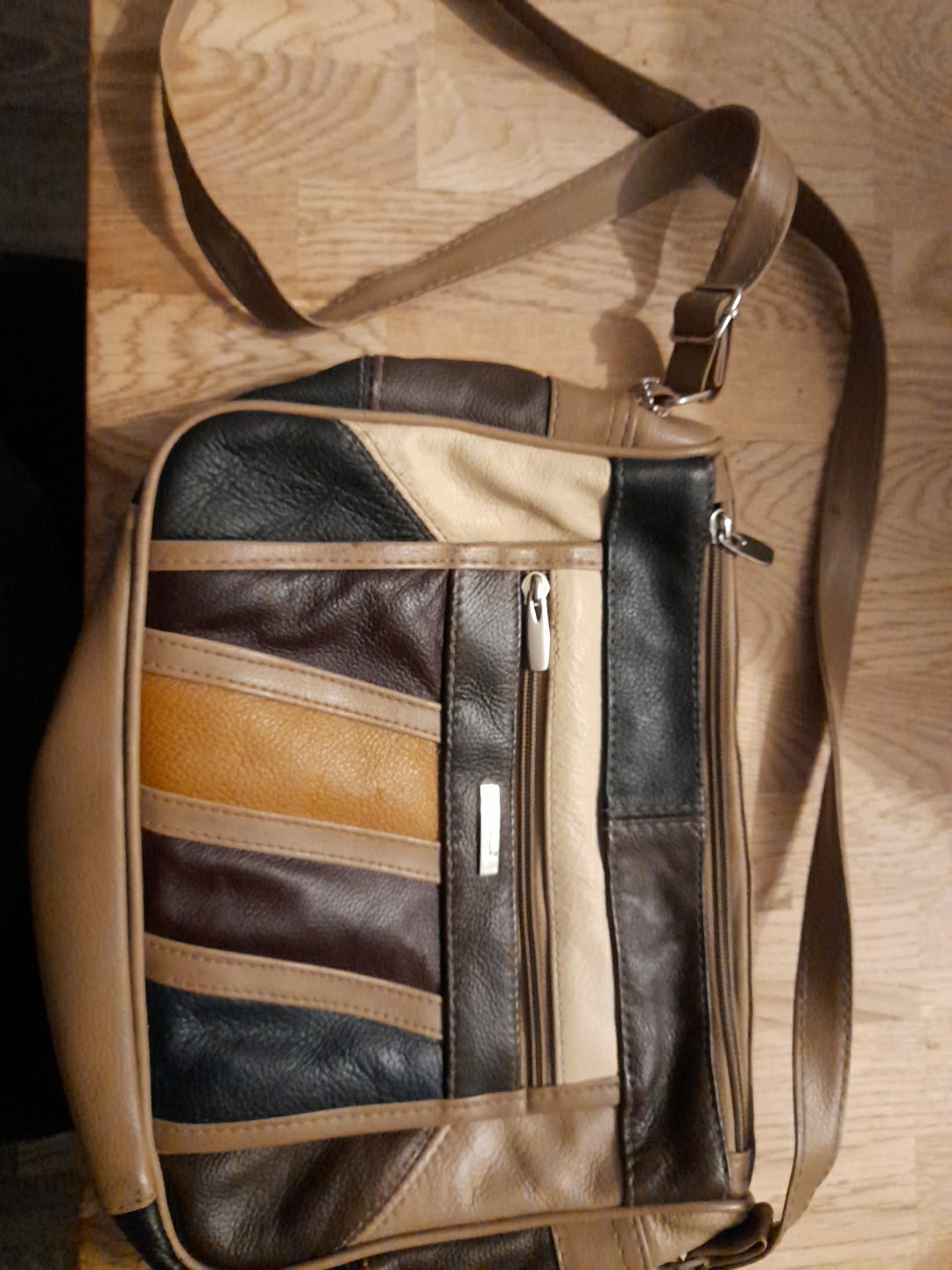 Lorenz Nappa leather patchwork crossbody bag in m… - image 2