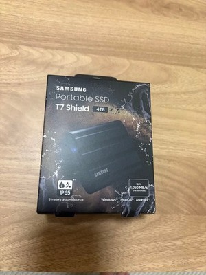 Samsung Portable SSD T7 Shield 4TB Externe SSD USB 3.2 Gen2 Typ-C unbenutzt