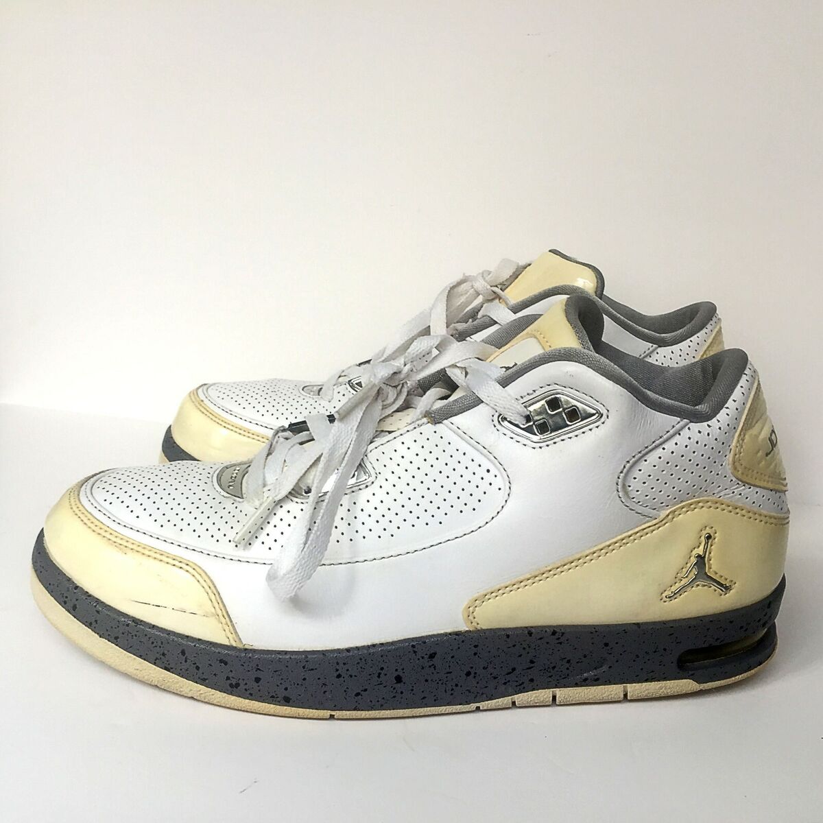 Nike Air Jordan After Game 2011 White Graphite Men's (Size Nike Air Jordan After Game 2011 White Graphite Men's (Size