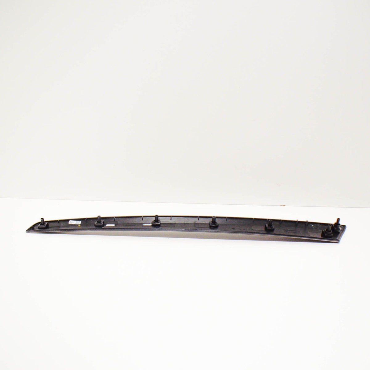 MB E A207 Zierleiste vorne links obere Verkleidung A20772021222A02 