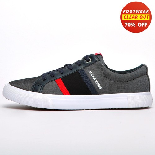 smart casual with trainers