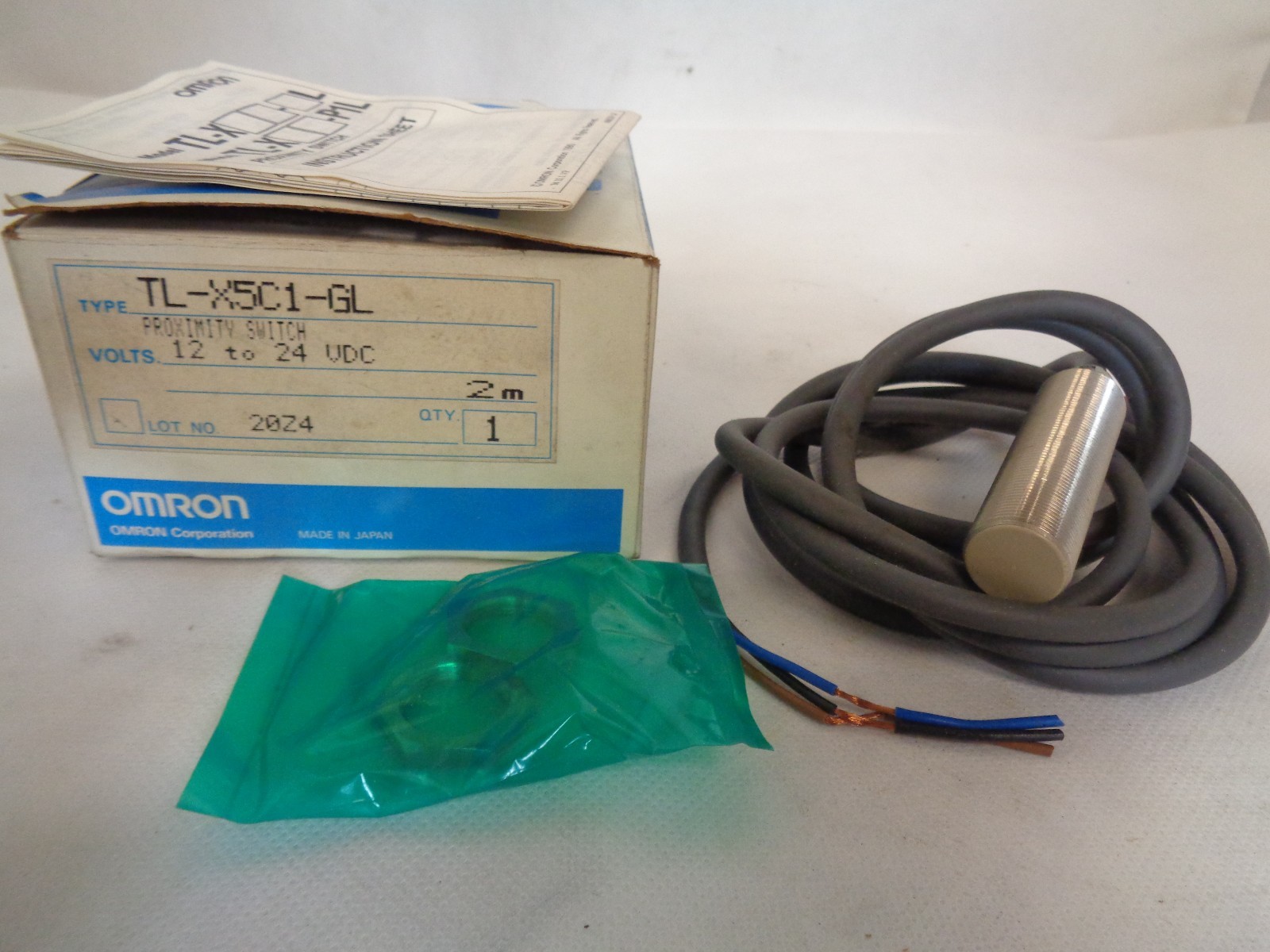 NEW OMRON TL-X5C1-GL PROXIMITY SWITCH