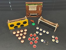 Subbuteo - job lot: heavyweight players, goals, scoreboard