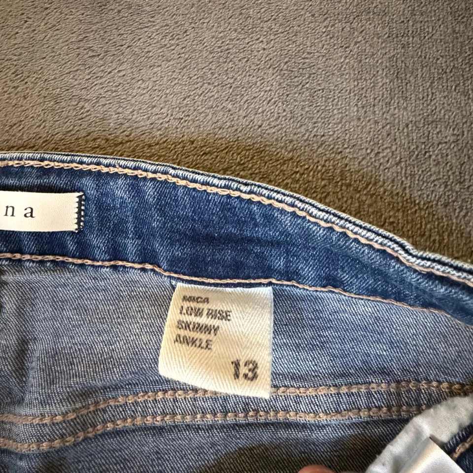 Pantalones de mezclilla azules desgastados al tobillo ajustados tiro bajo Eunina Mica para mujer talla 13 Foto 4 de 4