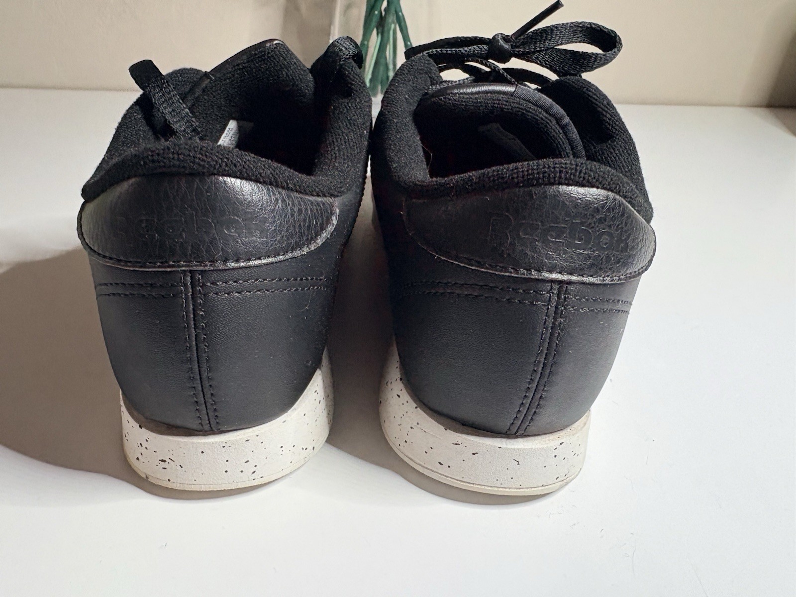 Women’s Reebok Princess Shoes 8.5 thumbnail 4