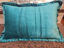 1 PierOne  Throw Accent Pillow Teal  Studded Goose Down Zipper “ EXCELLENT "
