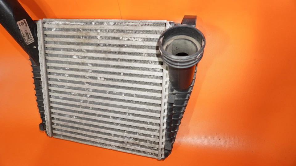 Intercooler izquierdo PORSCHE CAYENNE 2003 2004 2005 2006 4,5 L V8 7L0145803A OEM Foto 2 de 4