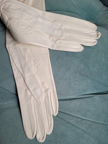 Vintage Women's Size S 6.5 Ivory Kid Leather Formal Gloves w Openwork Lace - Picture 4 of 7
