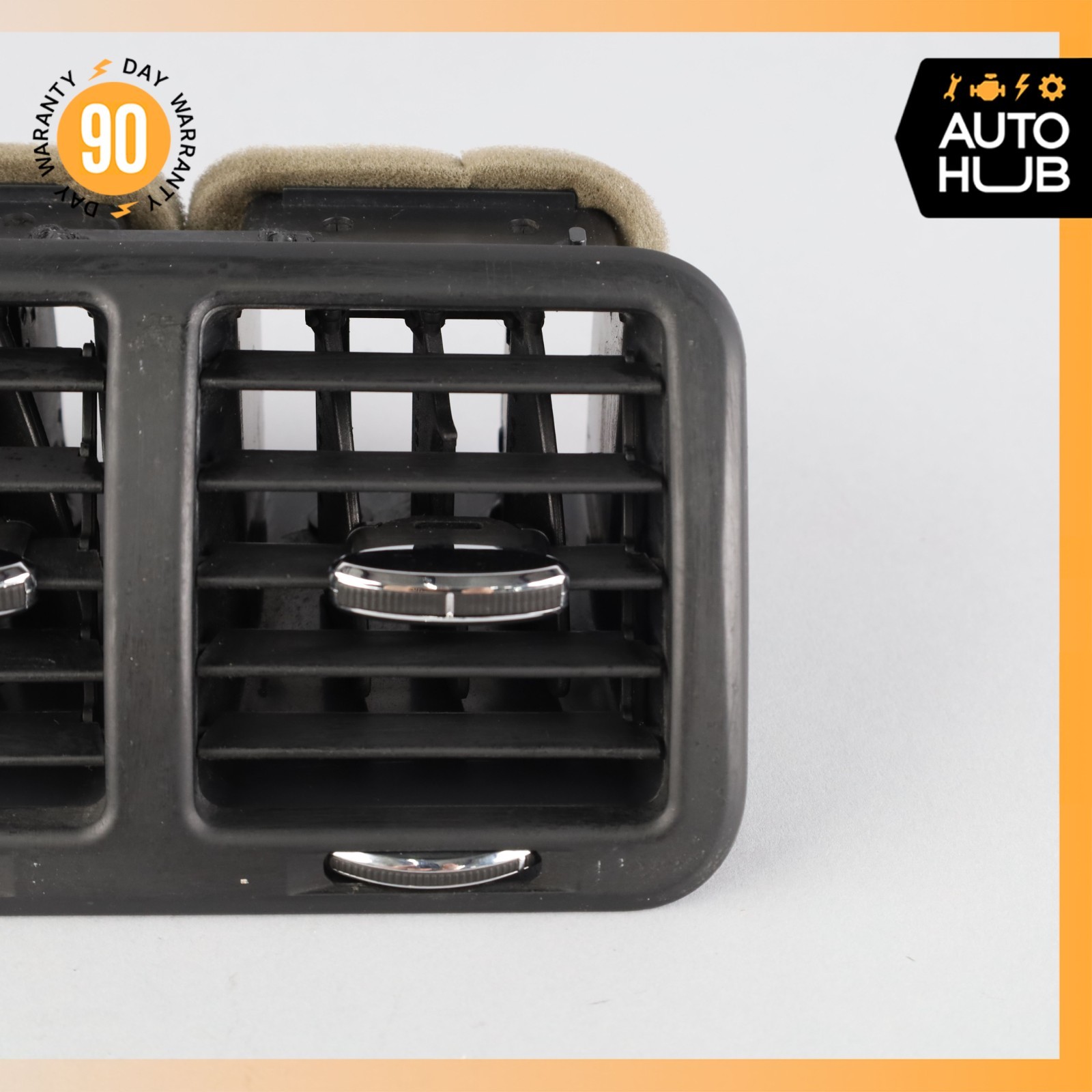 04-18 Maserati GranTurismo M145 Rear Center Console AC A/C Air Vent OEM