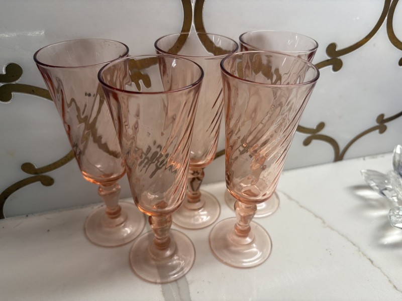 5 Arcoroc Rosaline Pink Swirl Champagne Flute Glasses - France - 6.5” Vintage