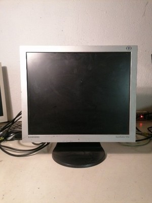 Samsung Syncmaster 172v PC Monitor