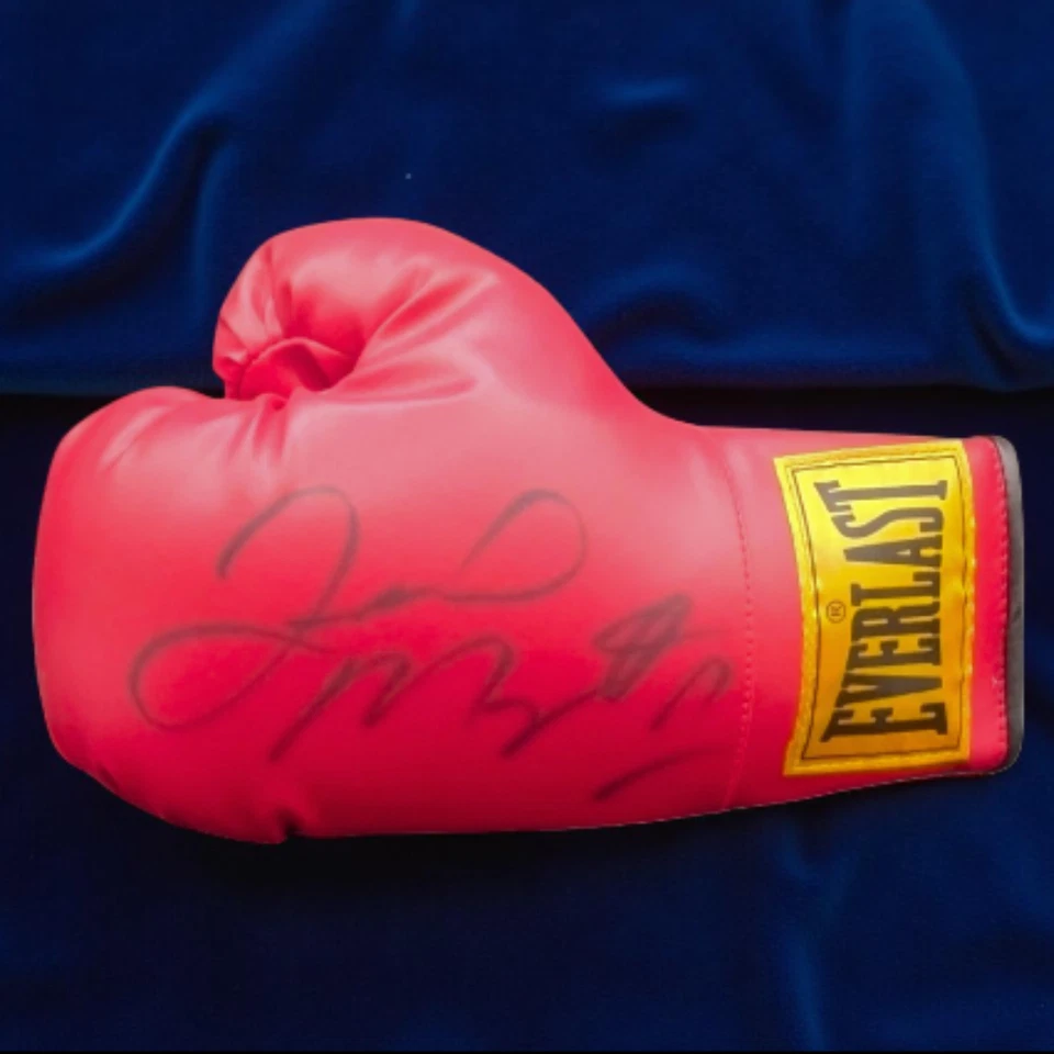 Floyd Mayweather Jr Signed Left Hand 12oz Boxing Glove Autographed - Image 2 of 4