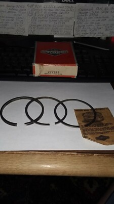 Briggs Stratton engine rings part # 297815 nos