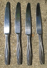 Lot Of 4 Oneida 18/0 Stainless Groove Pattern Dinner Table Knives