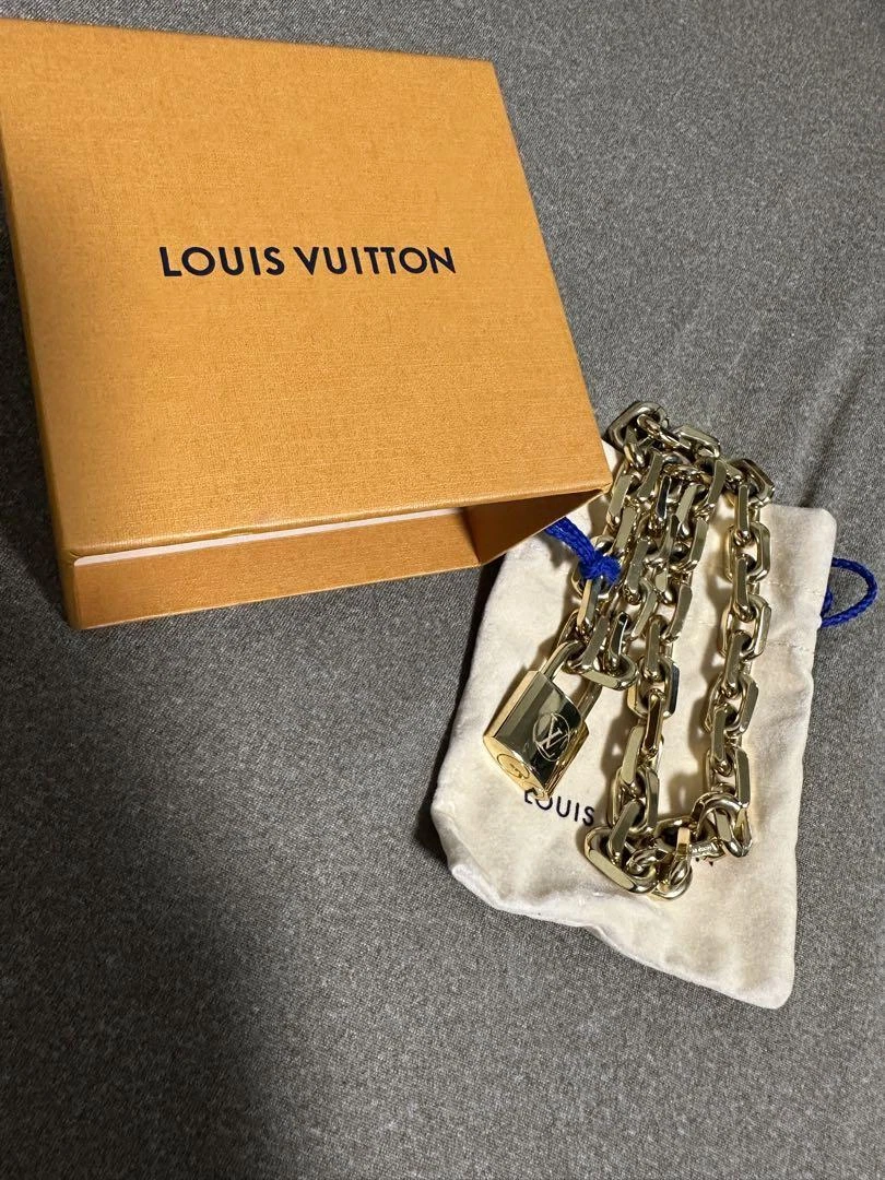 cadena louis vuitton