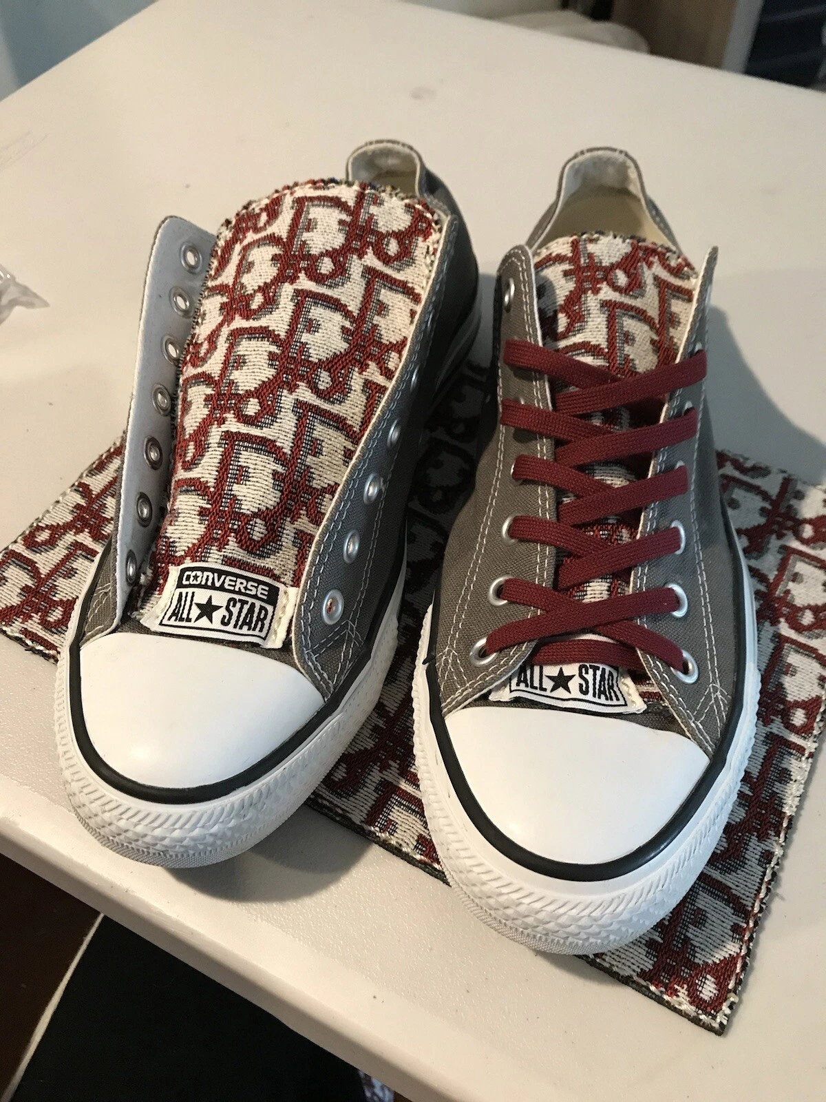Converse personnalisée All Star gris Dior