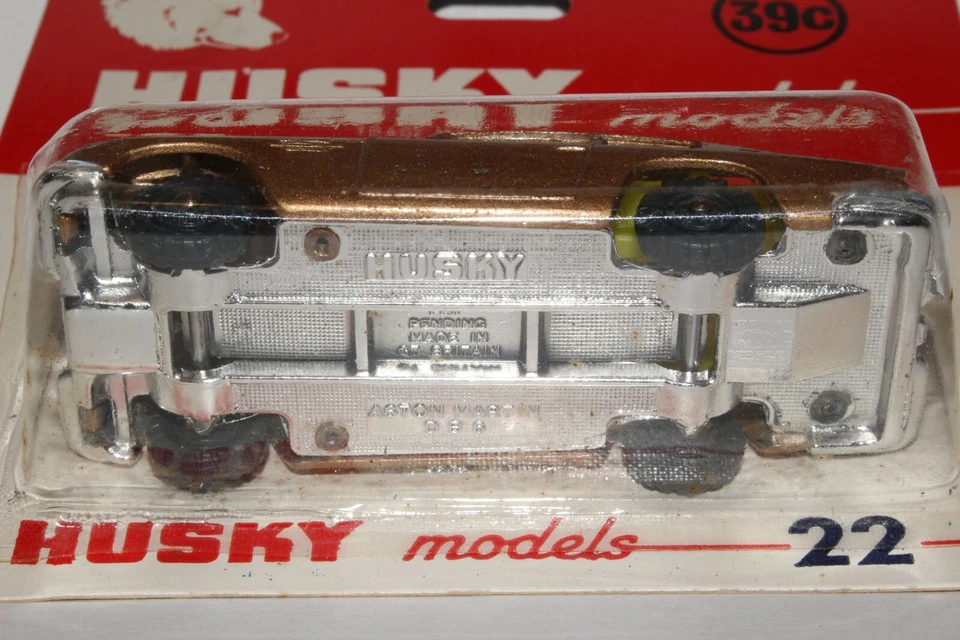 CORGI HUSKY #22 ASTON MARTIN DB6, DORADO, NUEVO EN PAQUETE Foto 4 de 4