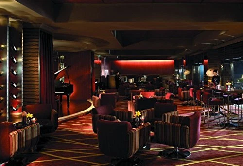  led Strip Lights Waterproof 16.4ft Led Tape Lights 300leds Flexible LED  - Image 2 of 4