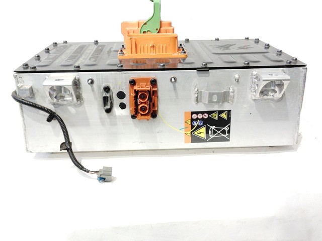 295102493R ARKANA 1.6 E-TECH 2023-0 BATTERIE / 188238 POUR AL DE