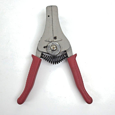 Gardner Bender GB SE-92 Strip-Easy Automatic Wire Stripper 8-22 AWG