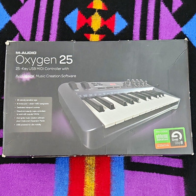 M-Audio Oxygen 25 USB MIDI Keyboard Controller 25-Key Synth, Faders/Knobs