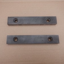 2 RECORD VICE JAWS FOR No 25 vice