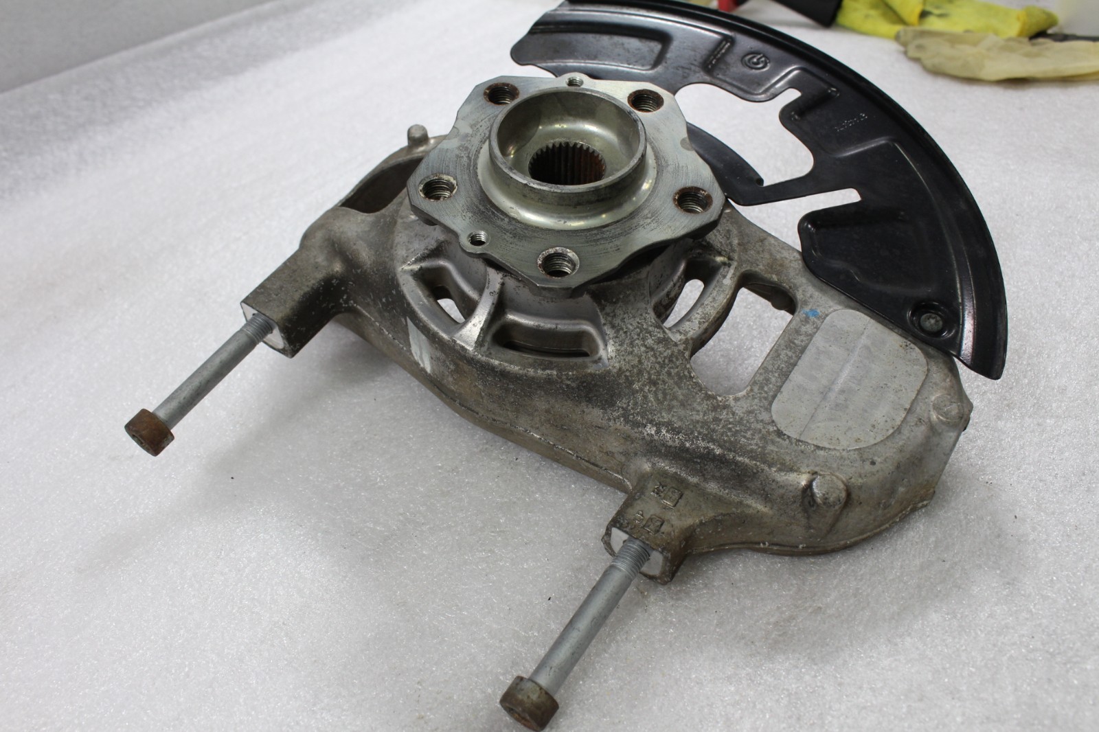 Ferrari California T, RH, Right, Front Spindle Knuckle, Used, P/N 289157