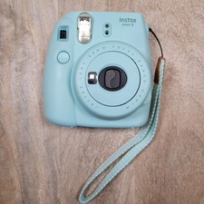 Fujifilm Instax Mini 9 Instant Camera Unisex Ice Blue with Case and Strap