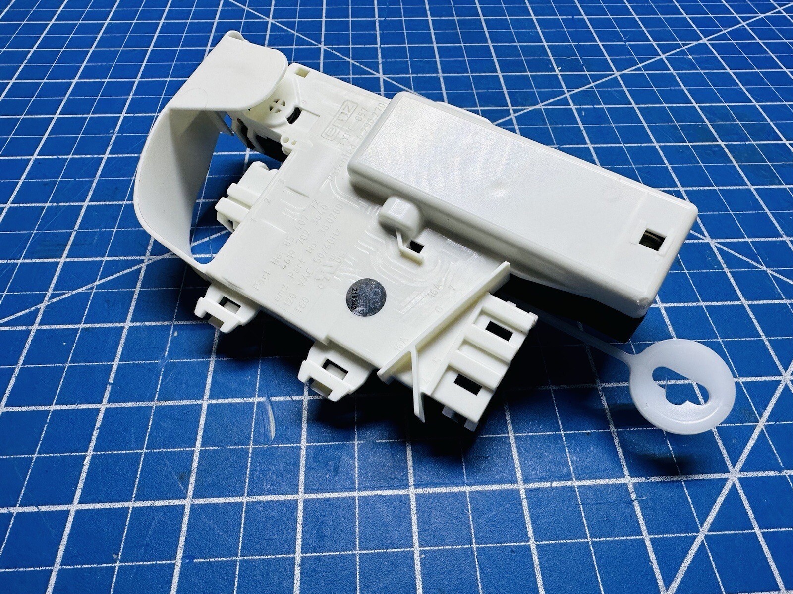 Whirlpool Maytag Washer Door Lock Latch W10253483 WPW10253483 8540772