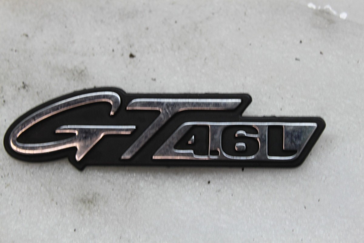 マスタングのエンブレム8点 94 95 96 97 Ford Mustang V8 4.6L Emblem Logo Sign Z-138-2 | eBay