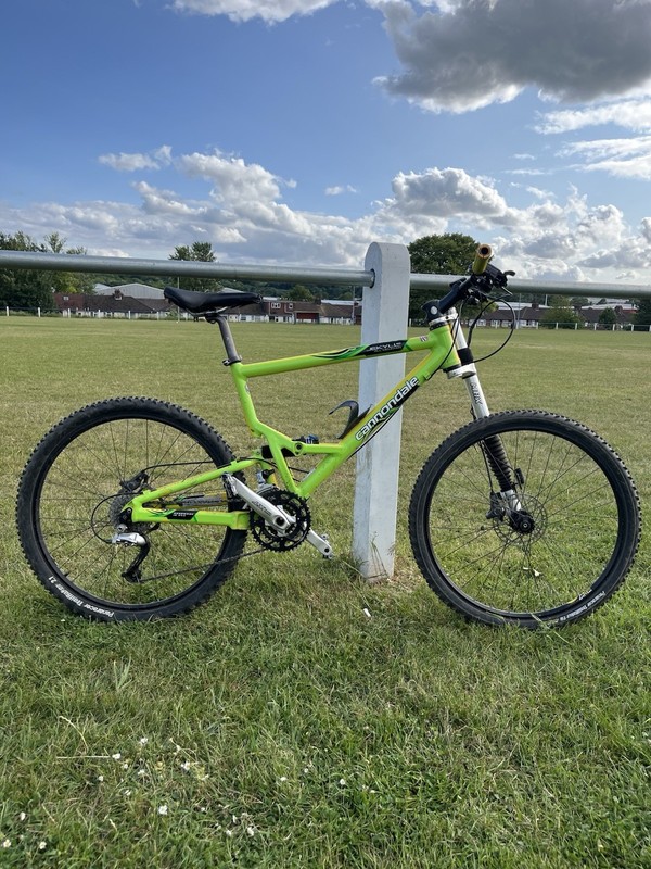 CANNONDALE JEKYLL MOUNTAIN BIKE LEFTY RARE COLOUR