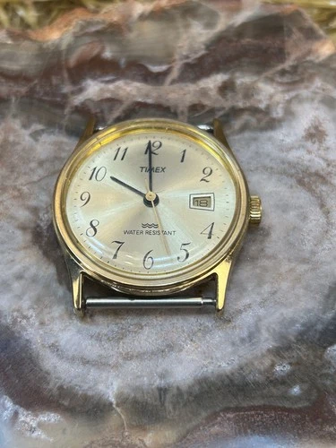Vintage Men’s Gold Tone  Timex Manual Wind Watch.  Runs Well