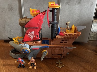 Fisher-Price DHH61 Imaginext Shark Bite Pirate Ship W/ 2 Figures