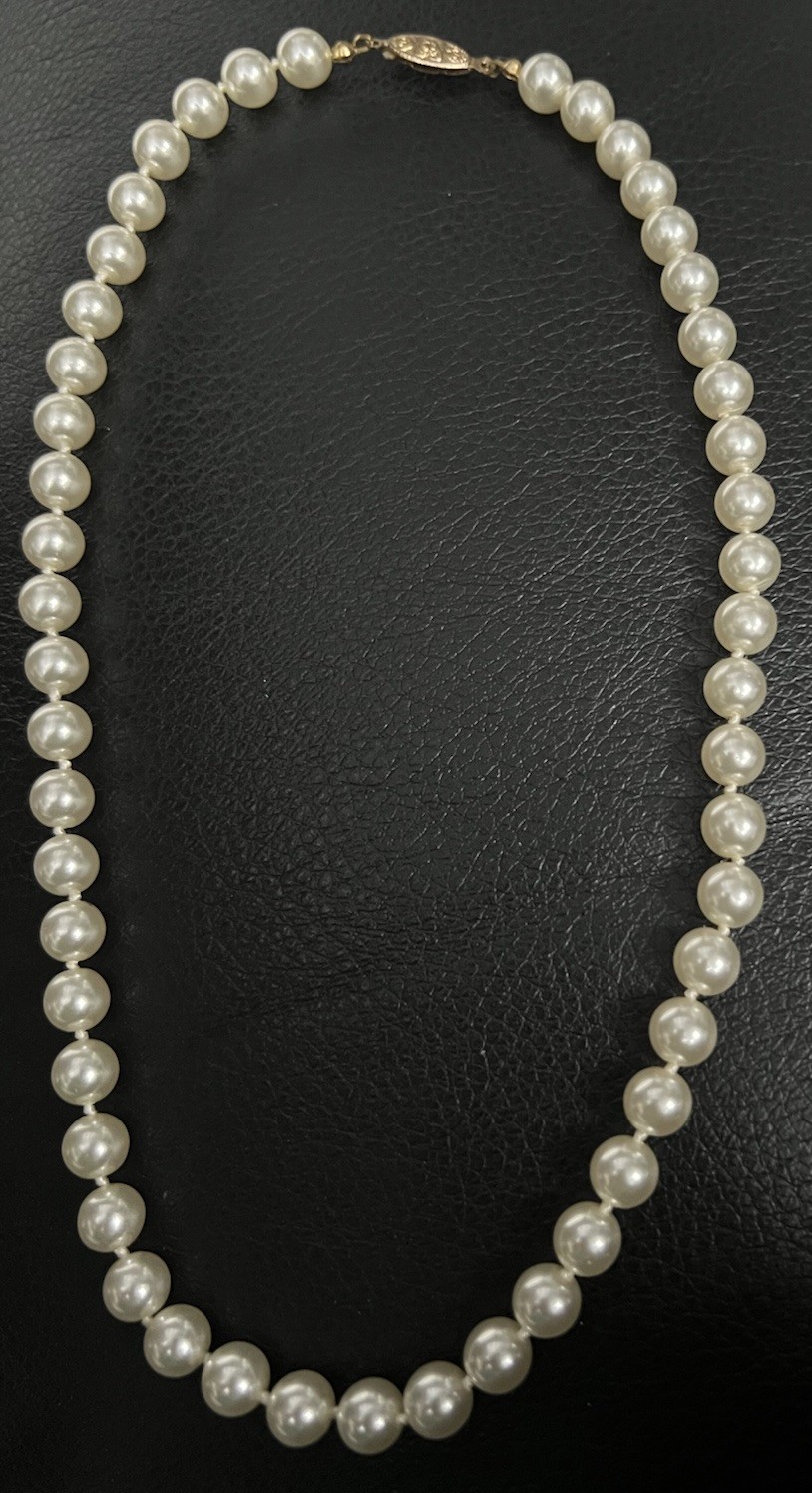 Vintage Faux Pearl Choker Necklace