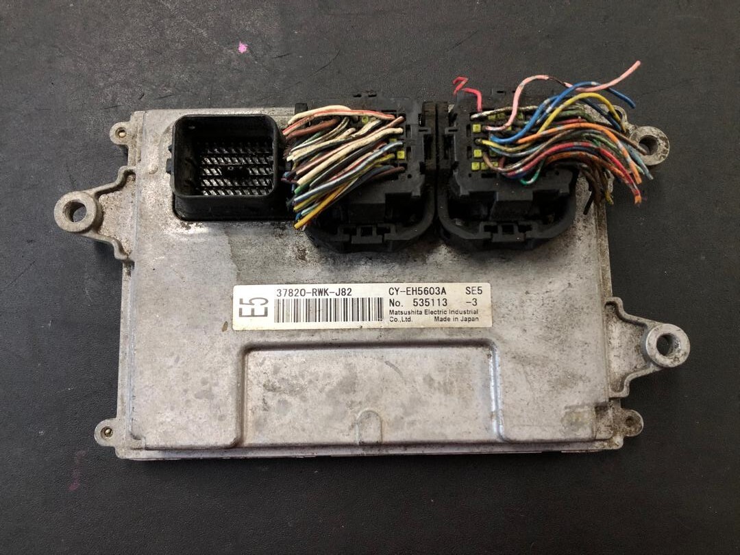 HONDA STREAM RN6 R18A Engine Control Unit ECU E5 37820-RWK
