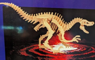Velociraptor Woodcraft Construction Kit