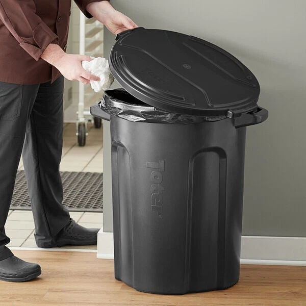 32 gallon trash can deals