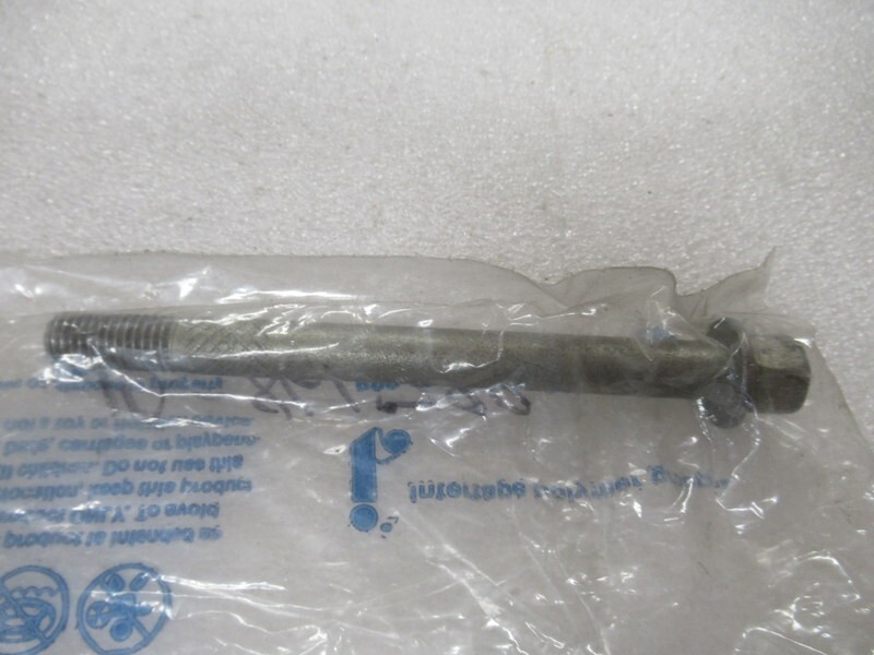 V9 Genuine Mercury Quicksilver 10-861788 Bolt OEM New Factory Boat 