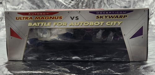 Ultra Magnus vs Skywarp Battle for Autobot City Transformers NEW - Picture 5 of 6