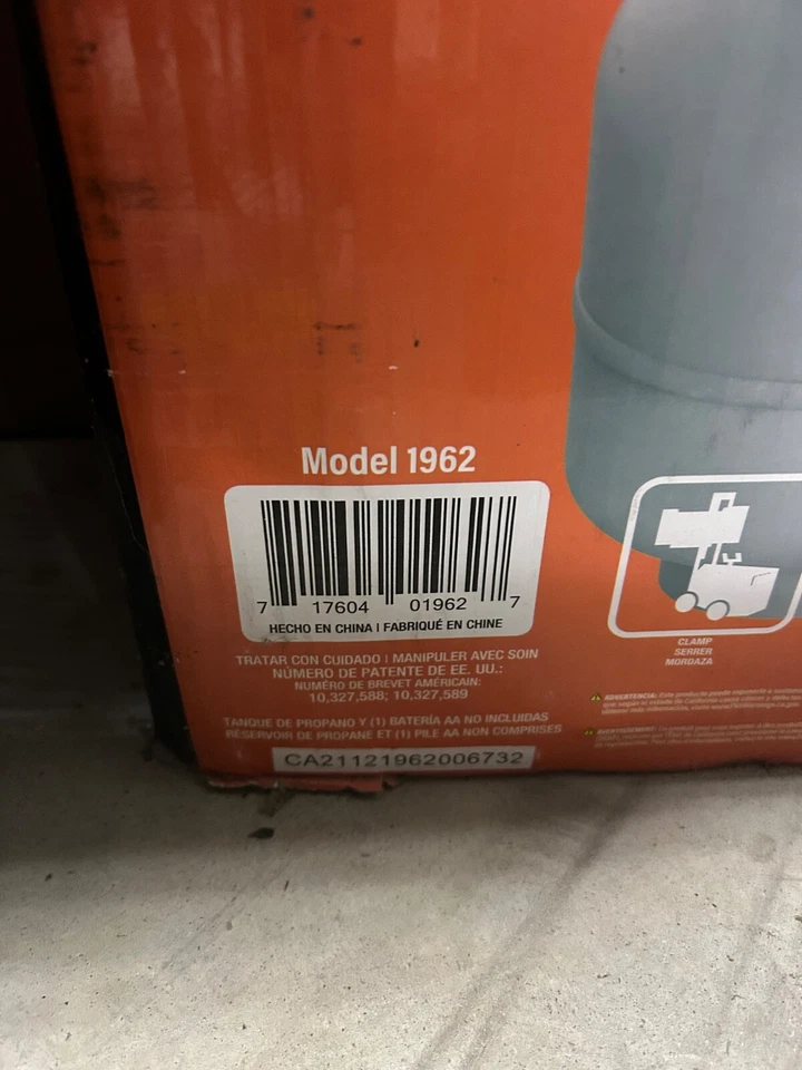 Решетка Blackstone на 2 горелки 28 дюймов с электрической фритюрницей и капюшоном - черная - Изображение 4 из 4