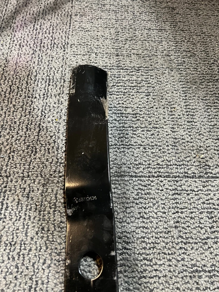QTY 2 - Kubota Hi-Lift Mower Blade 56773434, Black - Image 2 of 4