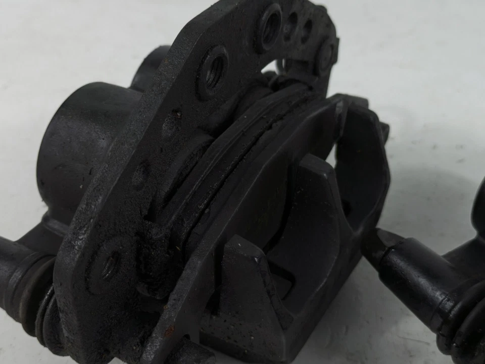 Pinzas de freno delanteras 88-97 Kawasaki Ninja 600R ZX600 C ZX600C NECESITA RECONSTRUIR Foto 4 de 4