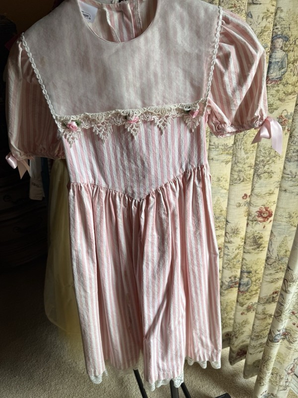 VINTAGE BONNIE JEAN SIZE 8 Girls