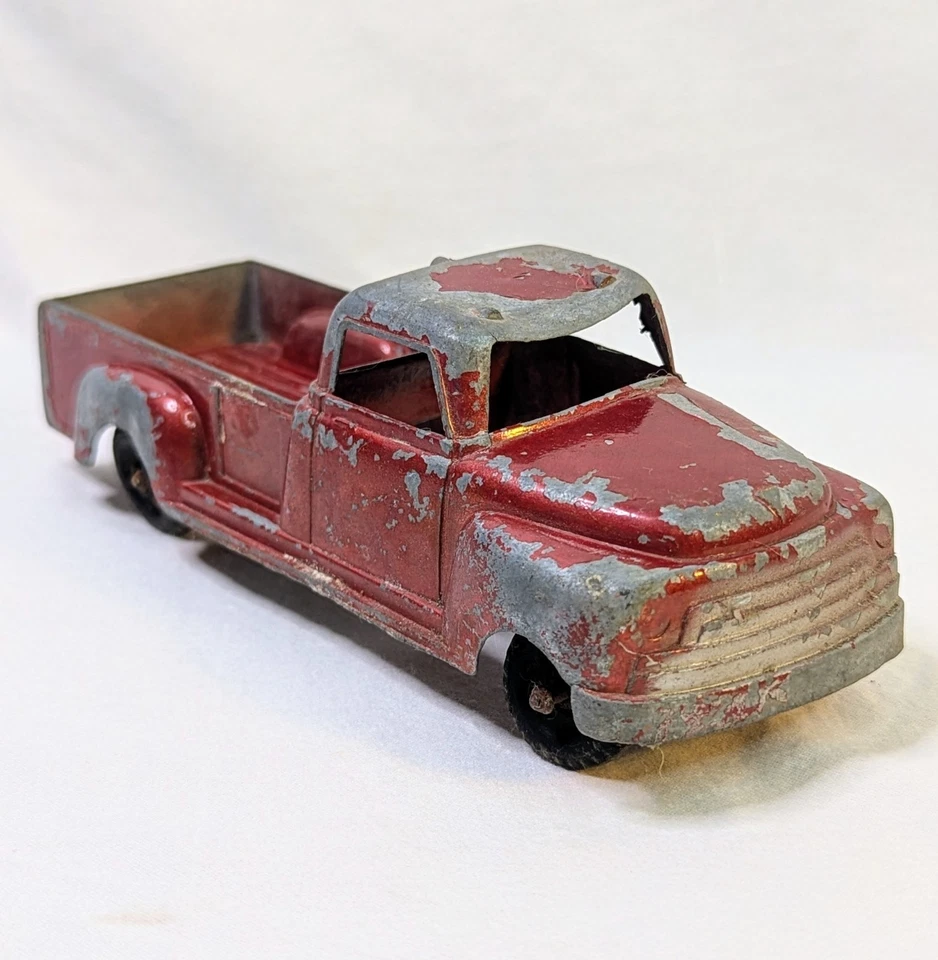 Vintage STRUCTO Red Pickup Truck For Carrier Transporter 6" Pressed Steel Toy - Image 2 of 4