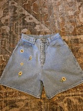 Vintage 1990's Women's TRAFFIC SUNFLOWER SHORTS. SIZE 7/8 EUC