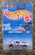 1996 Hot Wheels Blue/White Card-Huffman #618 CHEVY STOCKER IN PROTECTOR